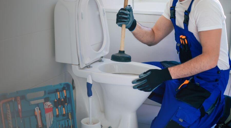 Professional water heater repair in Flatonia, TX